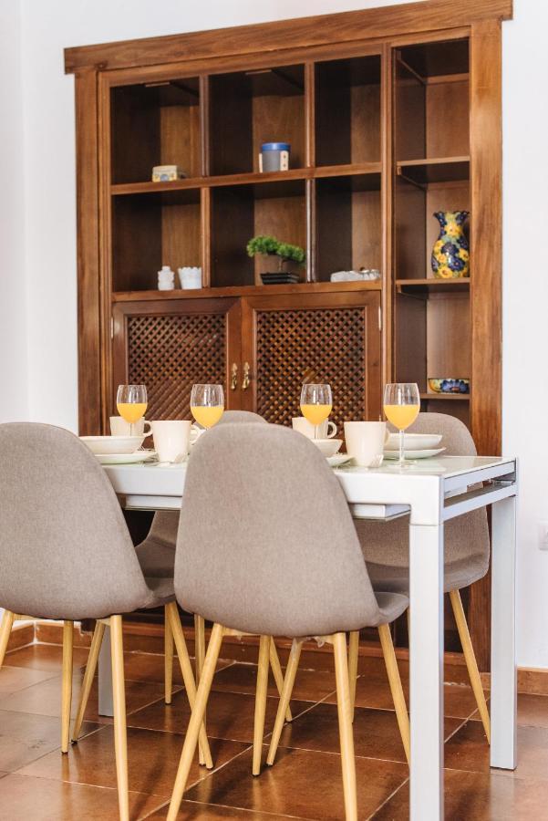 Homeyseville- Bright Apartment At Santa Cruz 6 Pax, Parking Optional Exterior photo