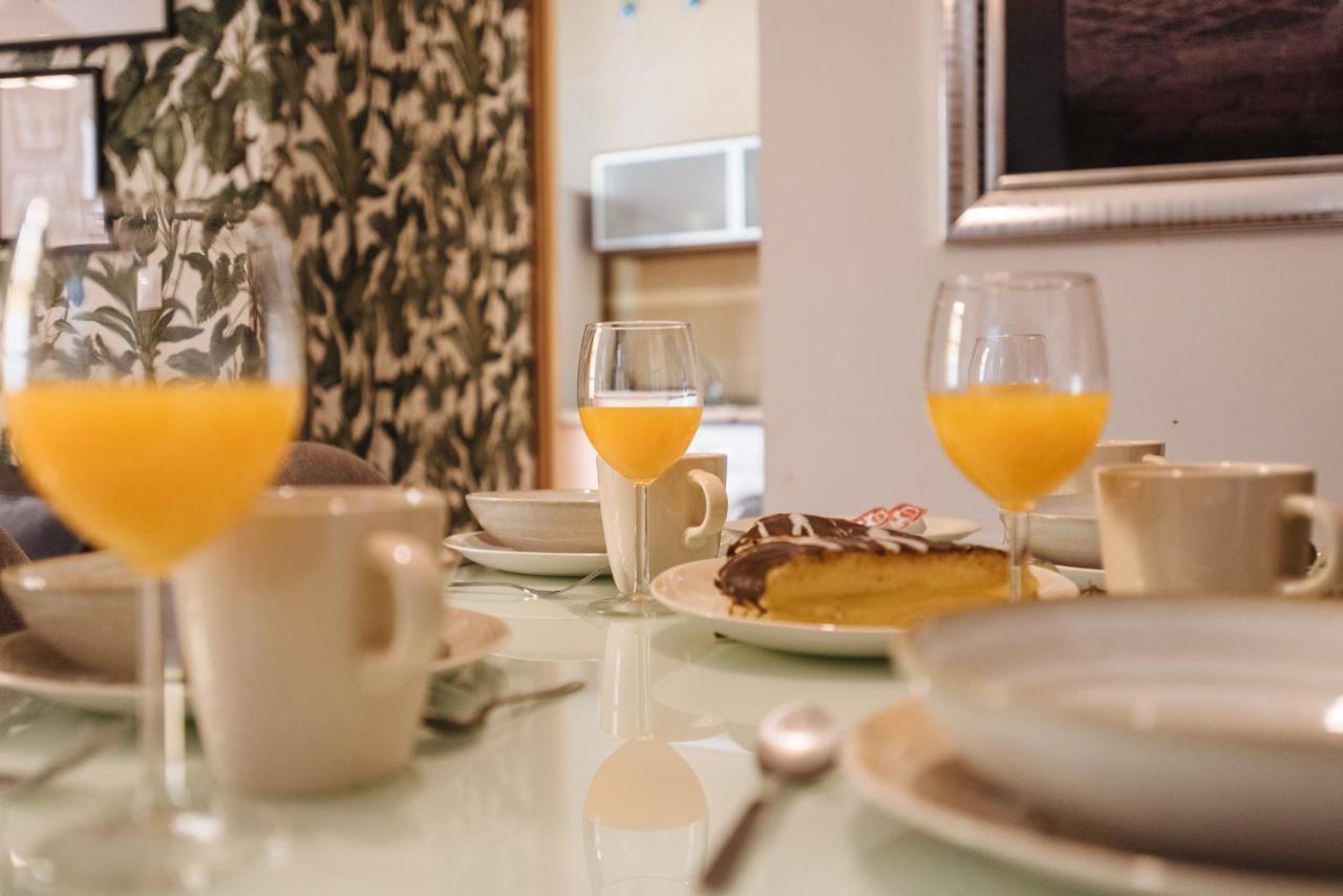 Homeyseville- Bright Apartment At Santa Cruz 6 Pax, Parking Optional Exterior photo