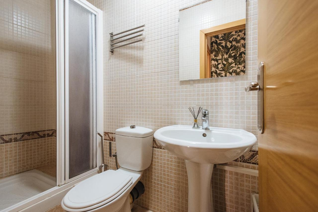 Homeyseville- Bright Apartment At Santa Cruz 6 Pax, Parking Optional Exterior photo