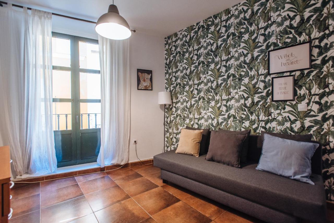 Homeyseville- Bright Apartment At Santa Cruz 6 Pax, Parking Optional Exterior photo